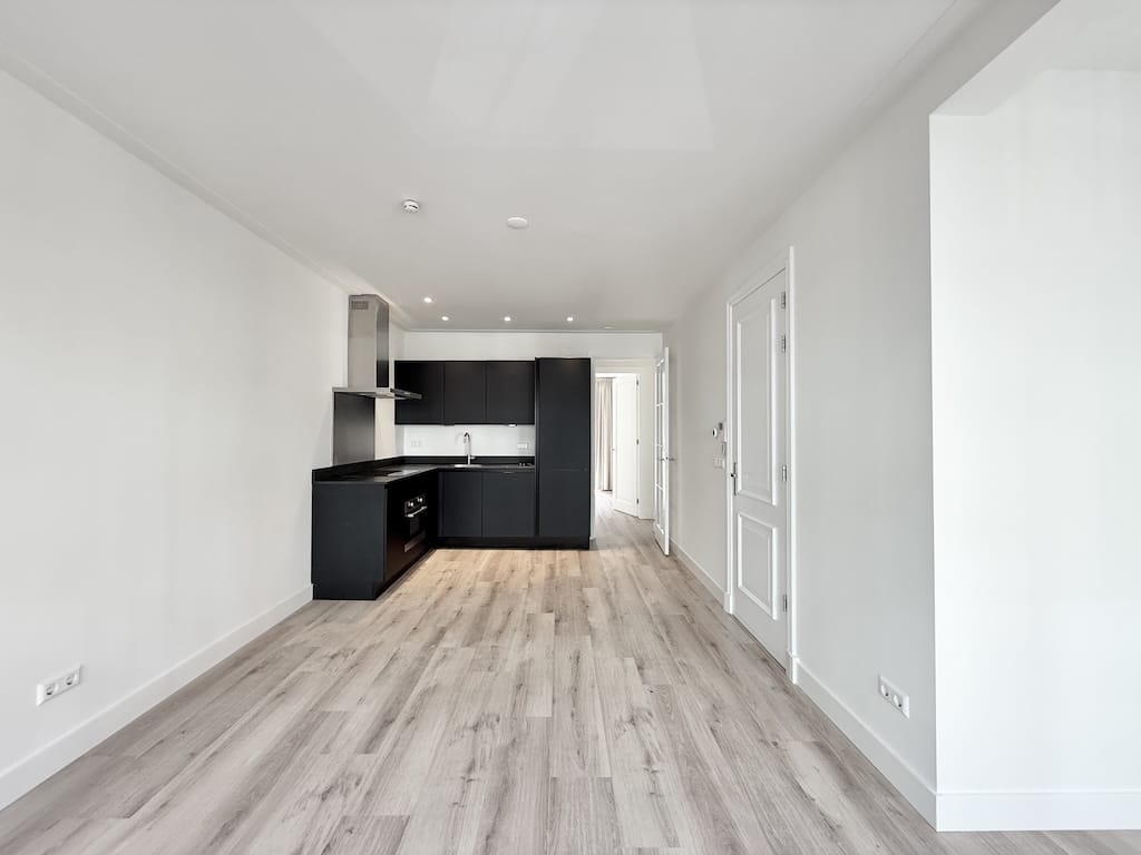 homes for rent on Delistraat 32-1 1094 CW