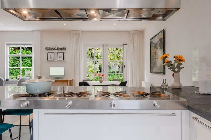 Hoekwoning te koop: Dorpsstraat 67LANDSMEER, Landsmeer