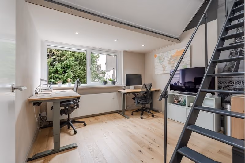 Hoekwoning te koop: Dorpsstraat 67LANDSMEER, Landsmeer