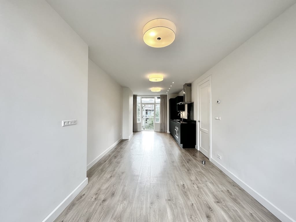 free-sector-houses for rent on Schinkelkade 43-3