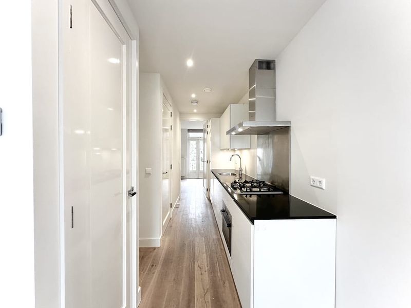 Studio te huur: Kinkerstraat 200-3, Amsterdam