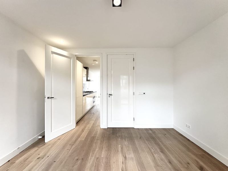 Studio te huur: Kinkerstraat 200-3, Amsterdam