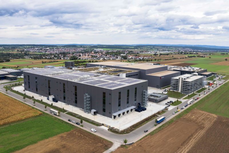 The goods service center of the fashion and lifestyle company Breuninger in Sachsenheim.