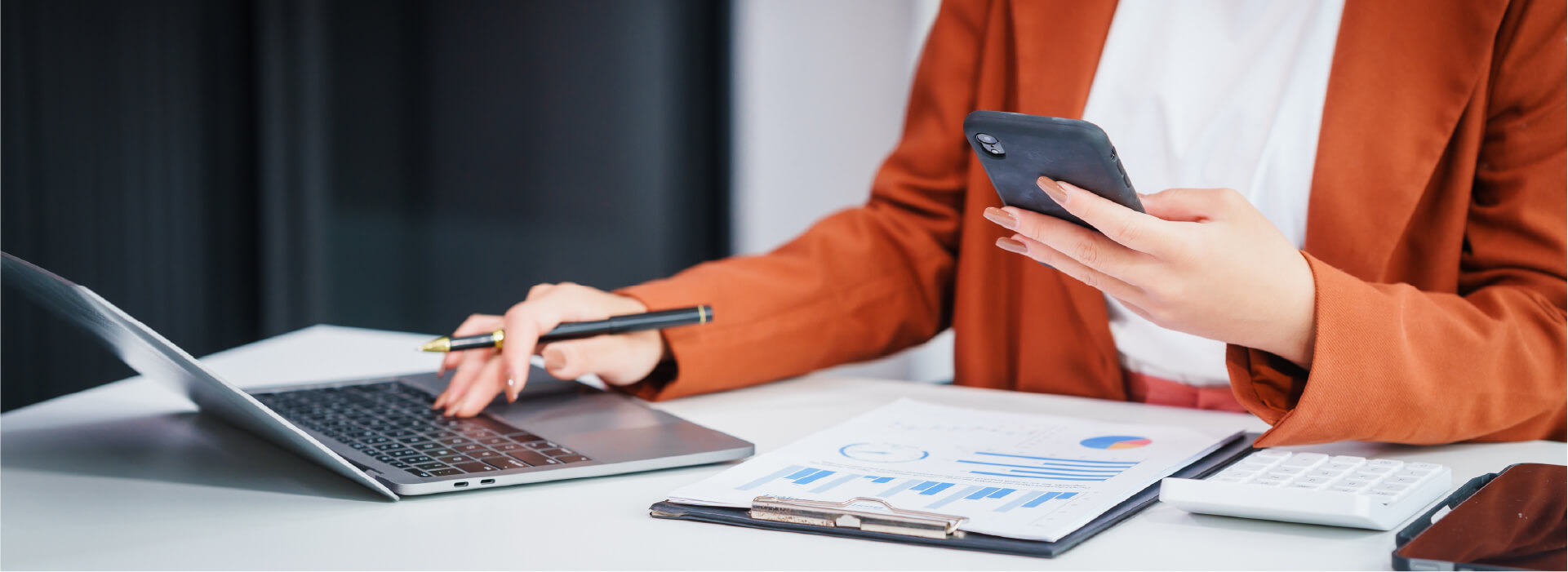 person budgeting their finances for an unsecured loan