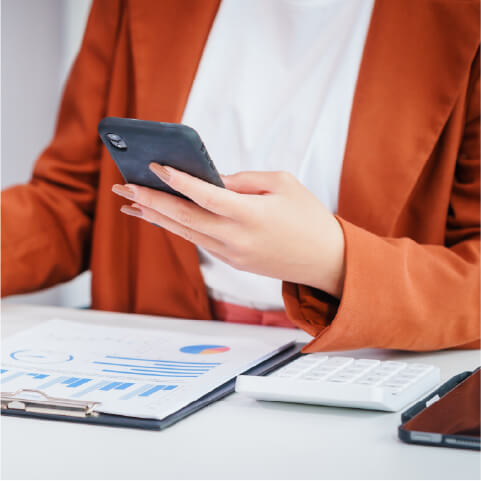 person budgeting their finances for an unsecured loan