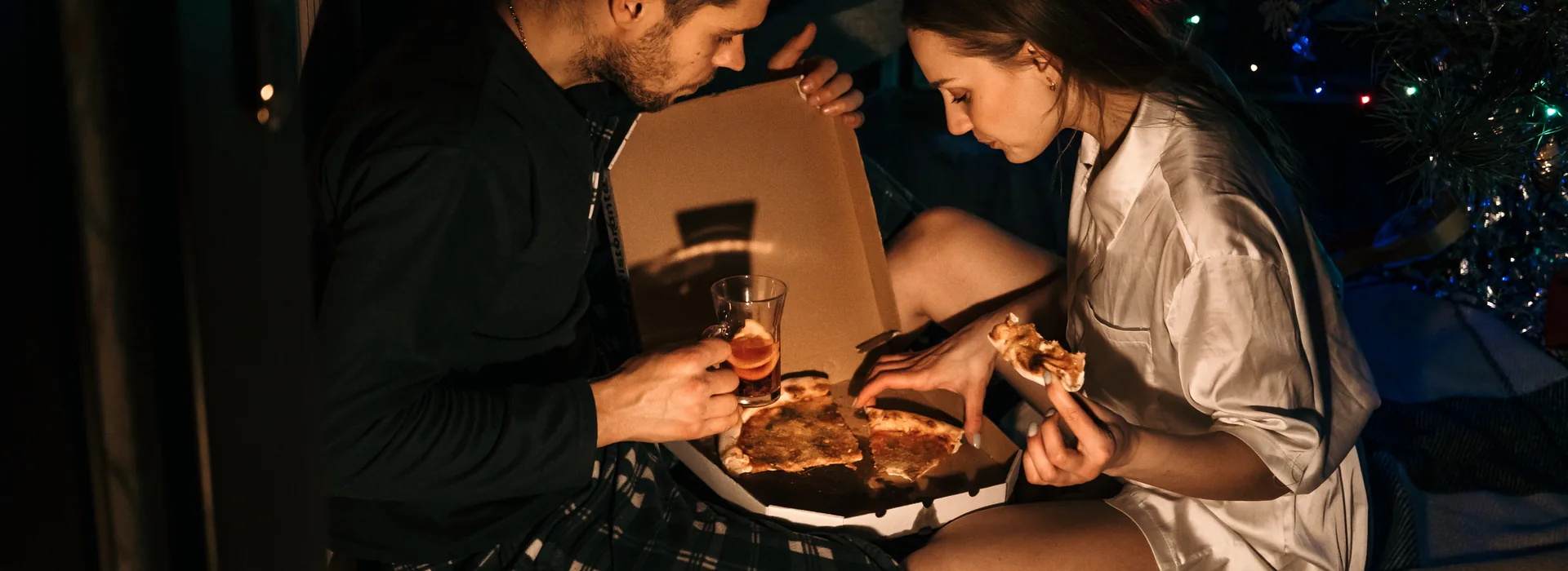 Valentines day home date ideas Save Money Budget Tips