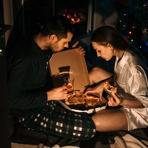 Valentines day home date ideas Save Money Budget Tips