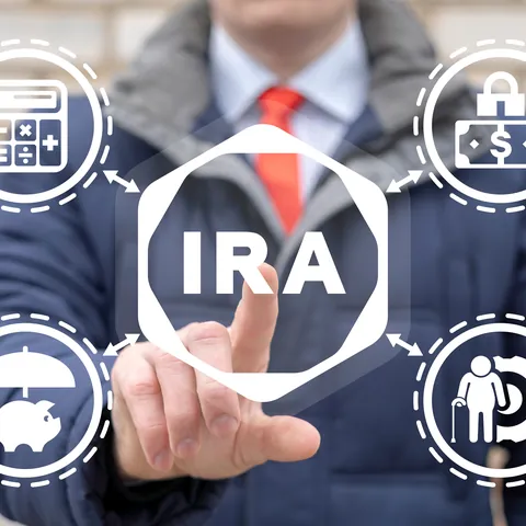 IRA retirement account options for traditional and Roth contributions