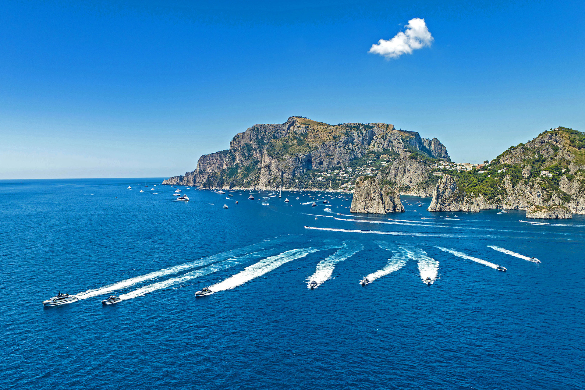 Pershing kỷ niệm 40 năm lịch sử và đổi mới trong không gian lộng lẫy của Capri