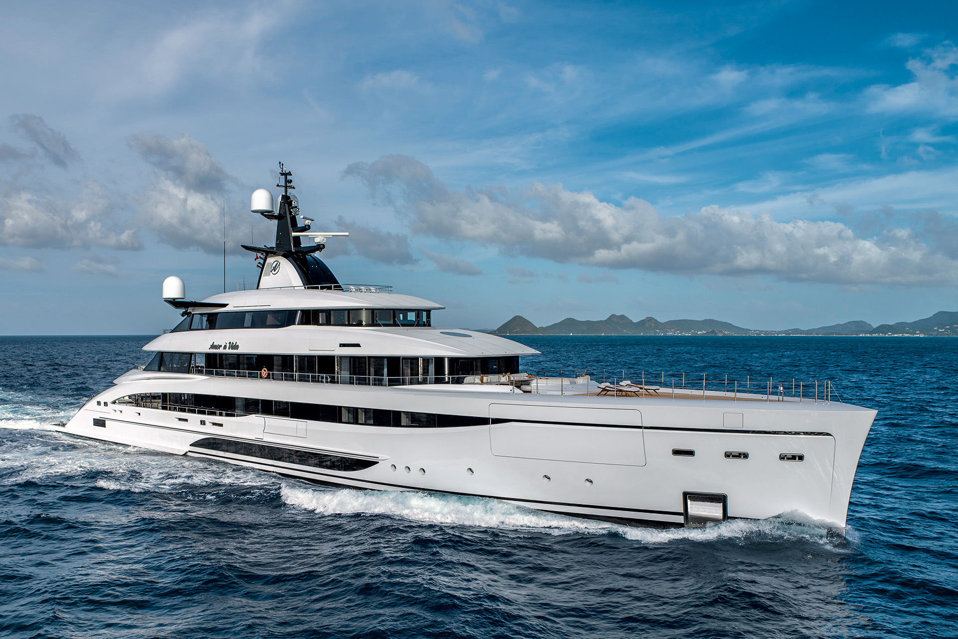 CRN giới thiệu màn ra mắt châu Âu của M/Y Amor à Vida tại Monaco Yacht Show 2026