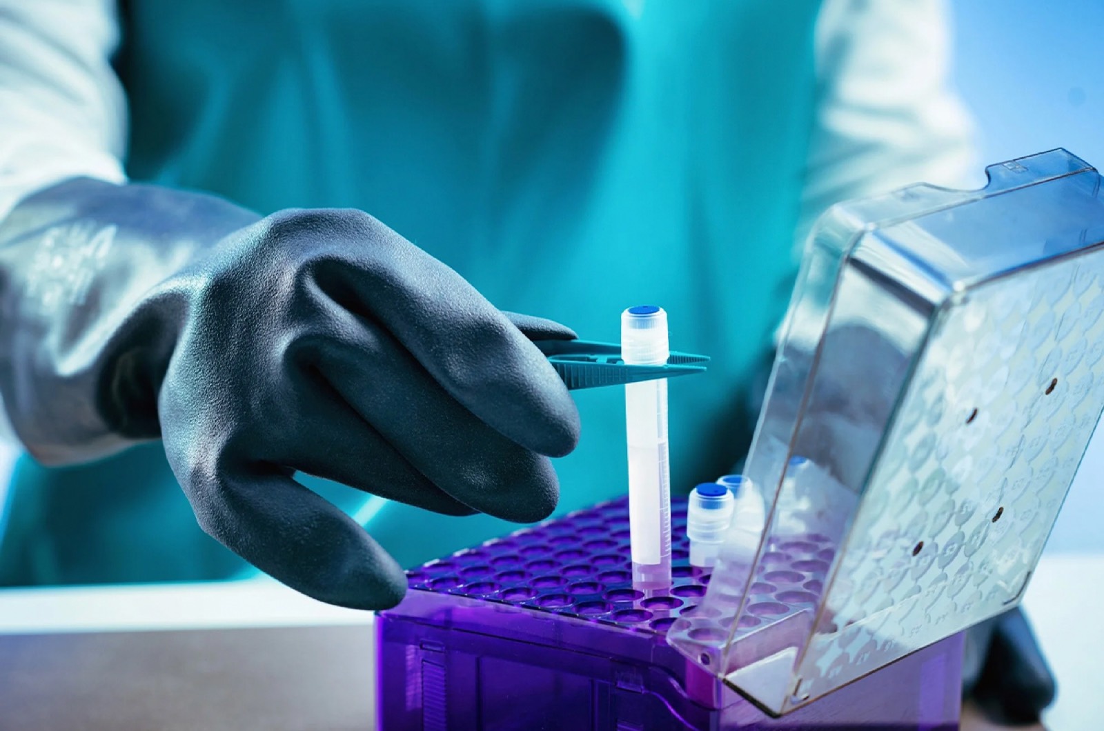 Schlüsselfertige Biobank: Planung, Ausrüstung und Inbetriebnahme