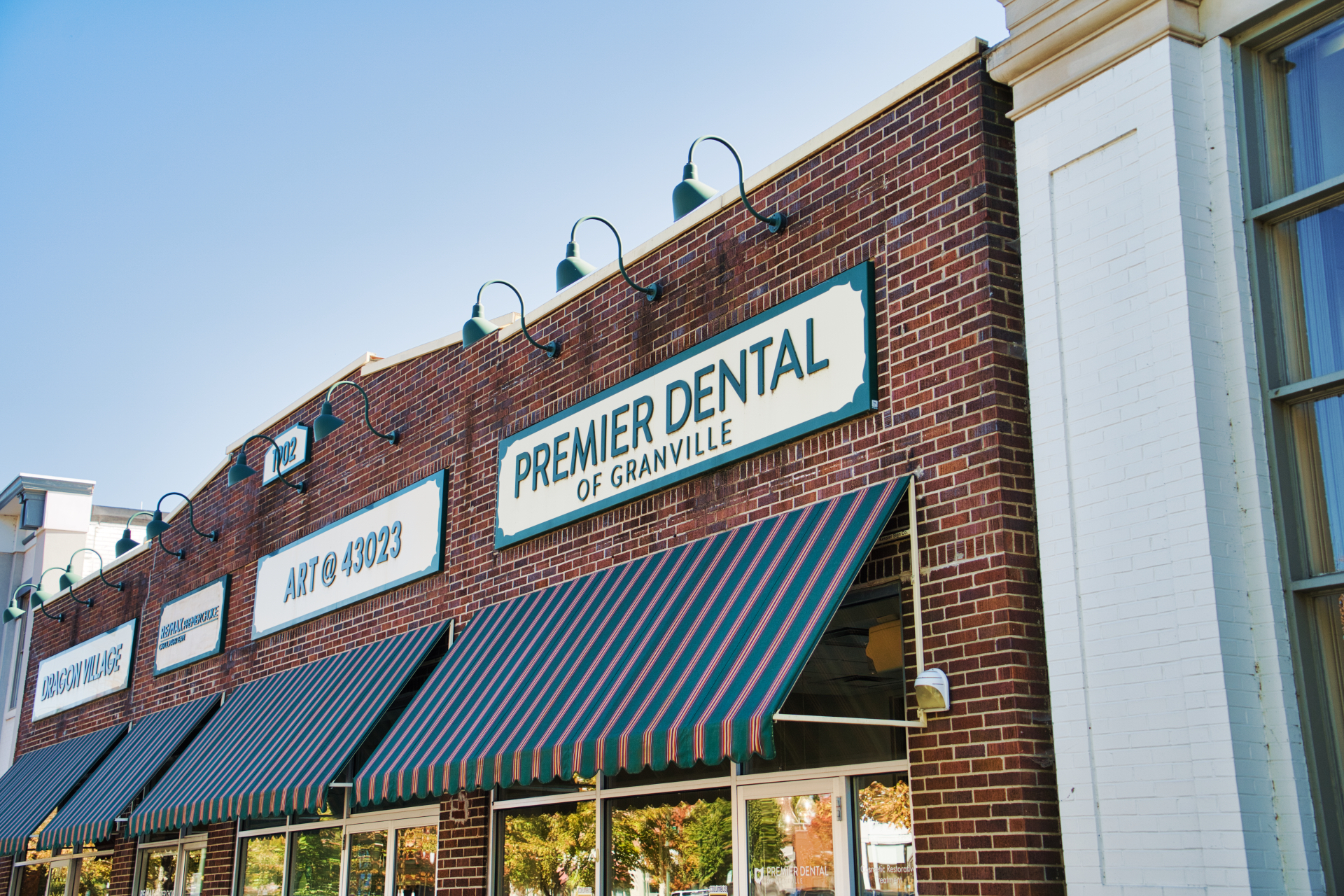 Premier Dental of Granville offers gentle tooth extraction services