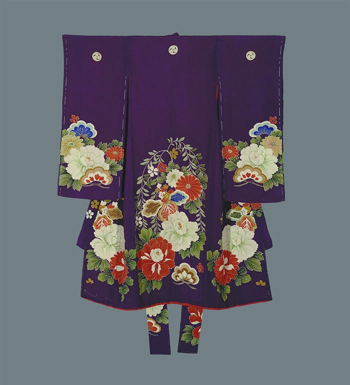Girls painted furisode