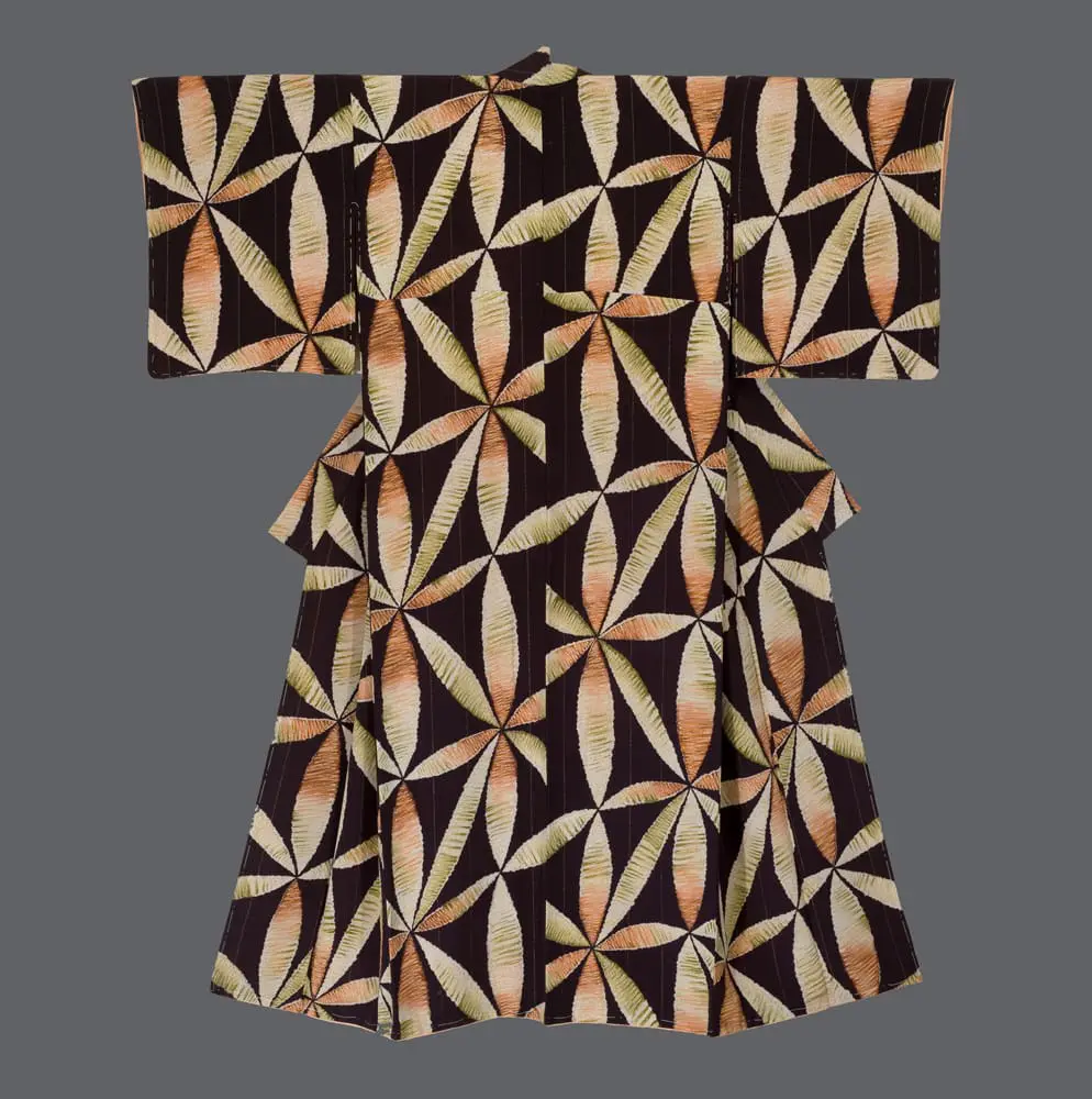 Flower-motif Kimono