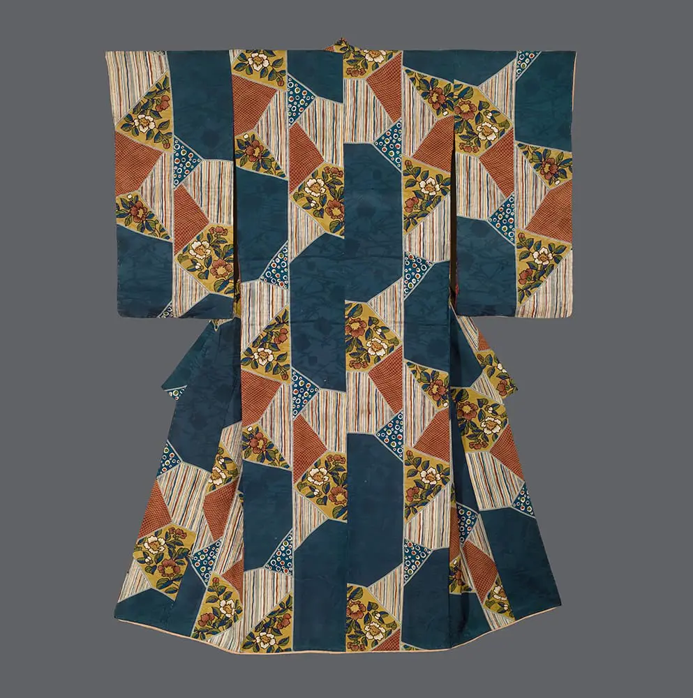 Flower-motif Kimono