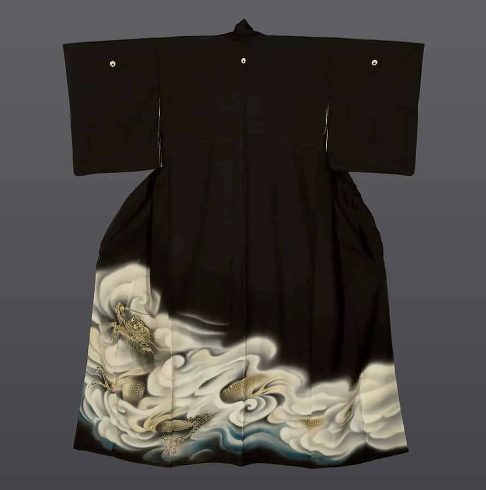 Dragon-motif  Kurotomesode