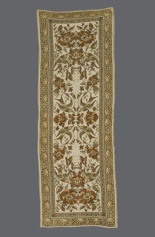 1920's Jacquard Runner