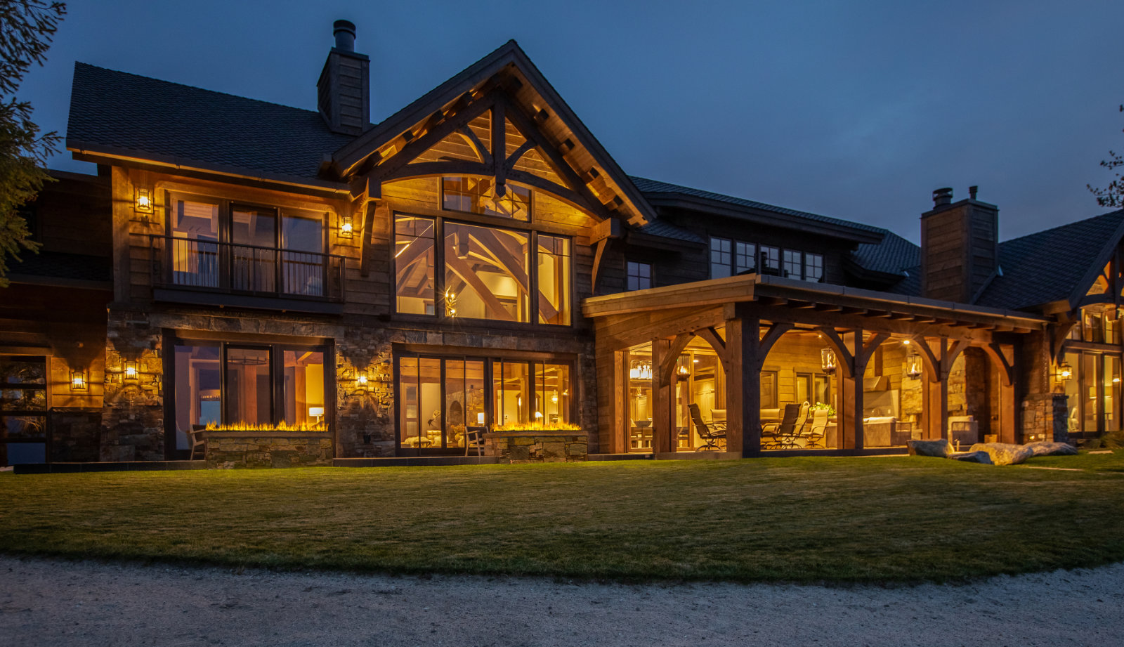 Rustic Lake House Retreat