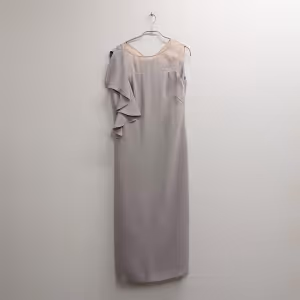 アシンメトリーラッフルドレス AIMER M/Freeサイズ ベージュ