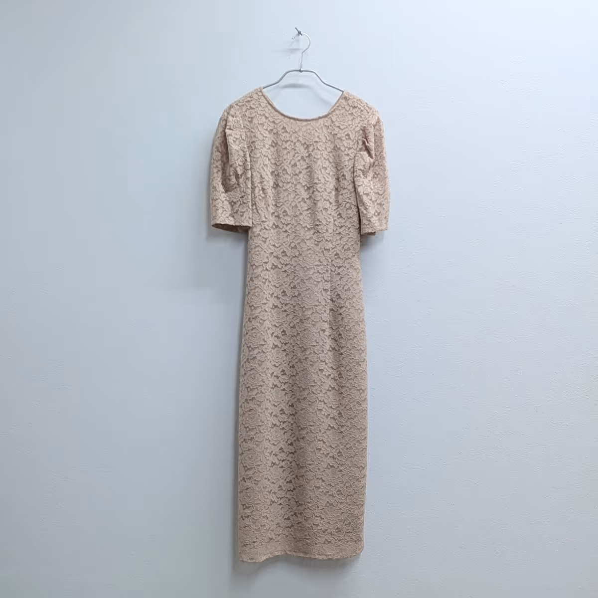ストレッチレースタイトラインドレス AIMER M/Freeサイズ ベージュ