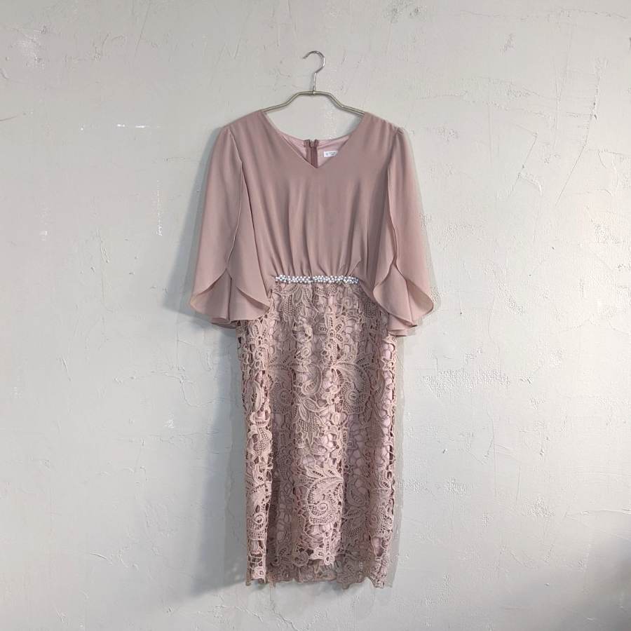 https://www.emptydressy.com/dresses/10522