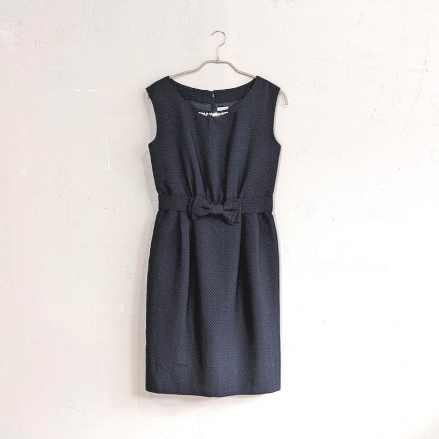 https://www.emptydressy.com/dresses/10574
