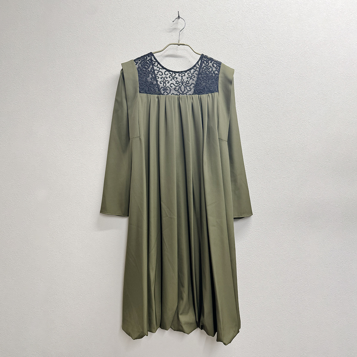  Reversible Balloon Silhouette Knee-Length Dress et.UNiVER 1Lサイズ カーキ