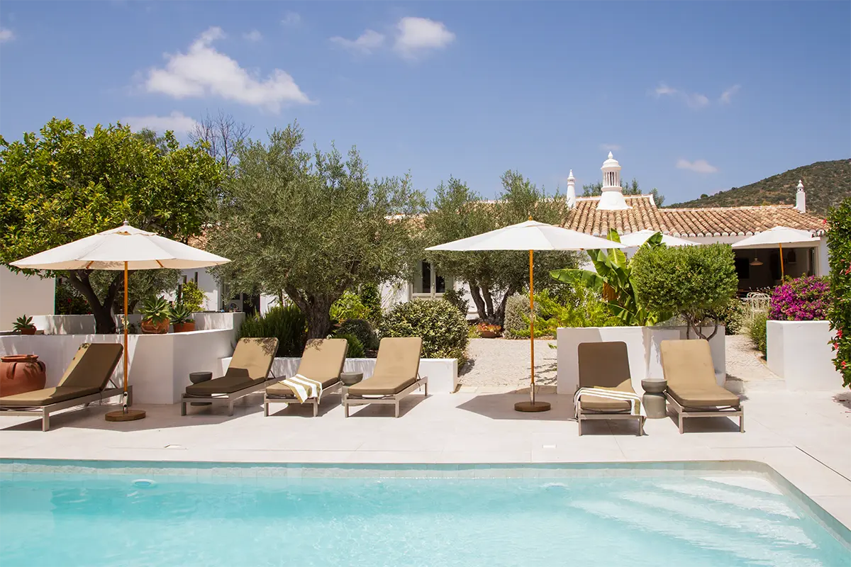 Âmago, a six-bedroom guesthouse in the Algarve with pretty gardens and a saltwater pool.