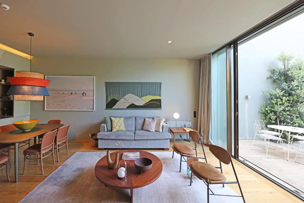 FLH — Gilreu Beach Duplex, apartment in Foz do Douro, Porto