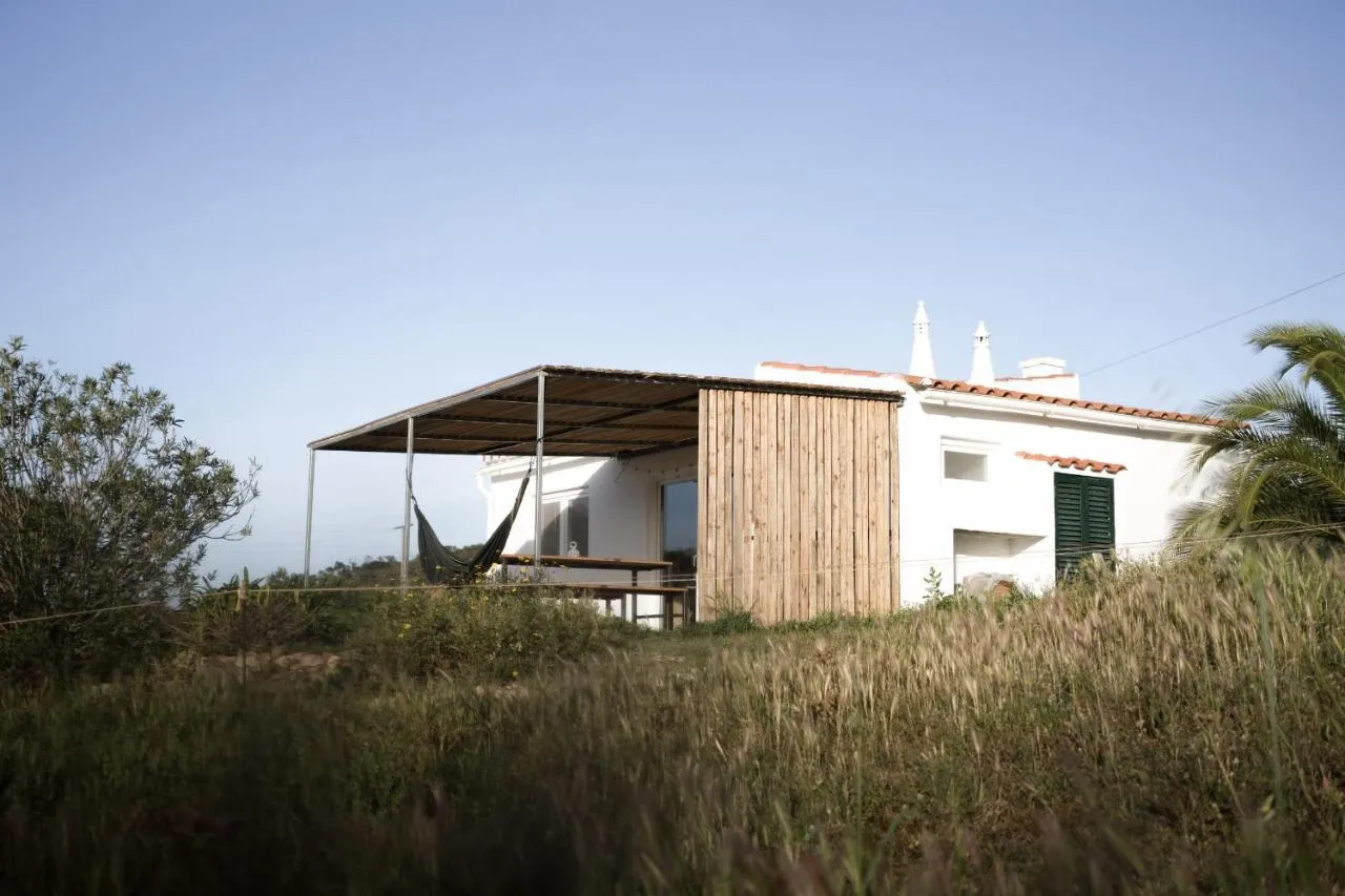 Casa Mini & Casa Mia, country house in Aljezur, Algarve
