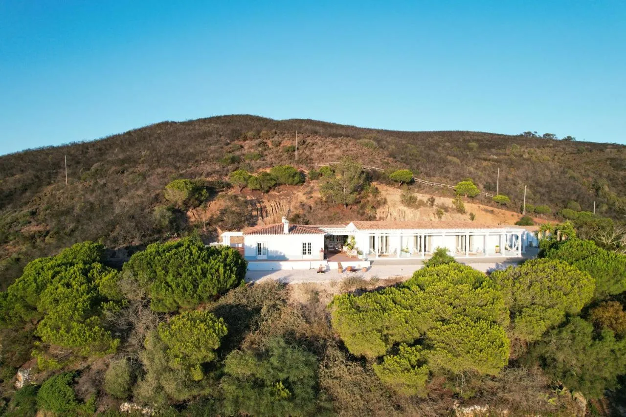 Herdade d'Amoreira, farmhouse in Aljezur, Algarve