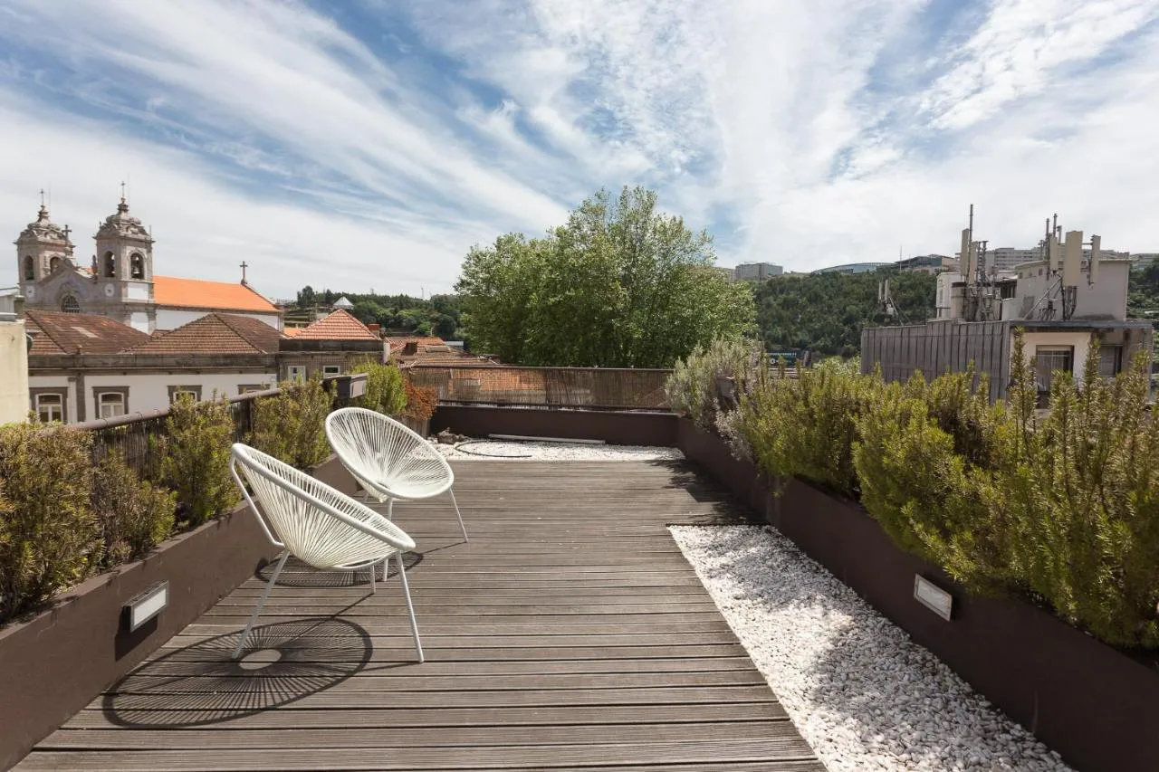 Casa Castanha, townhouse in Massarelos, Porto