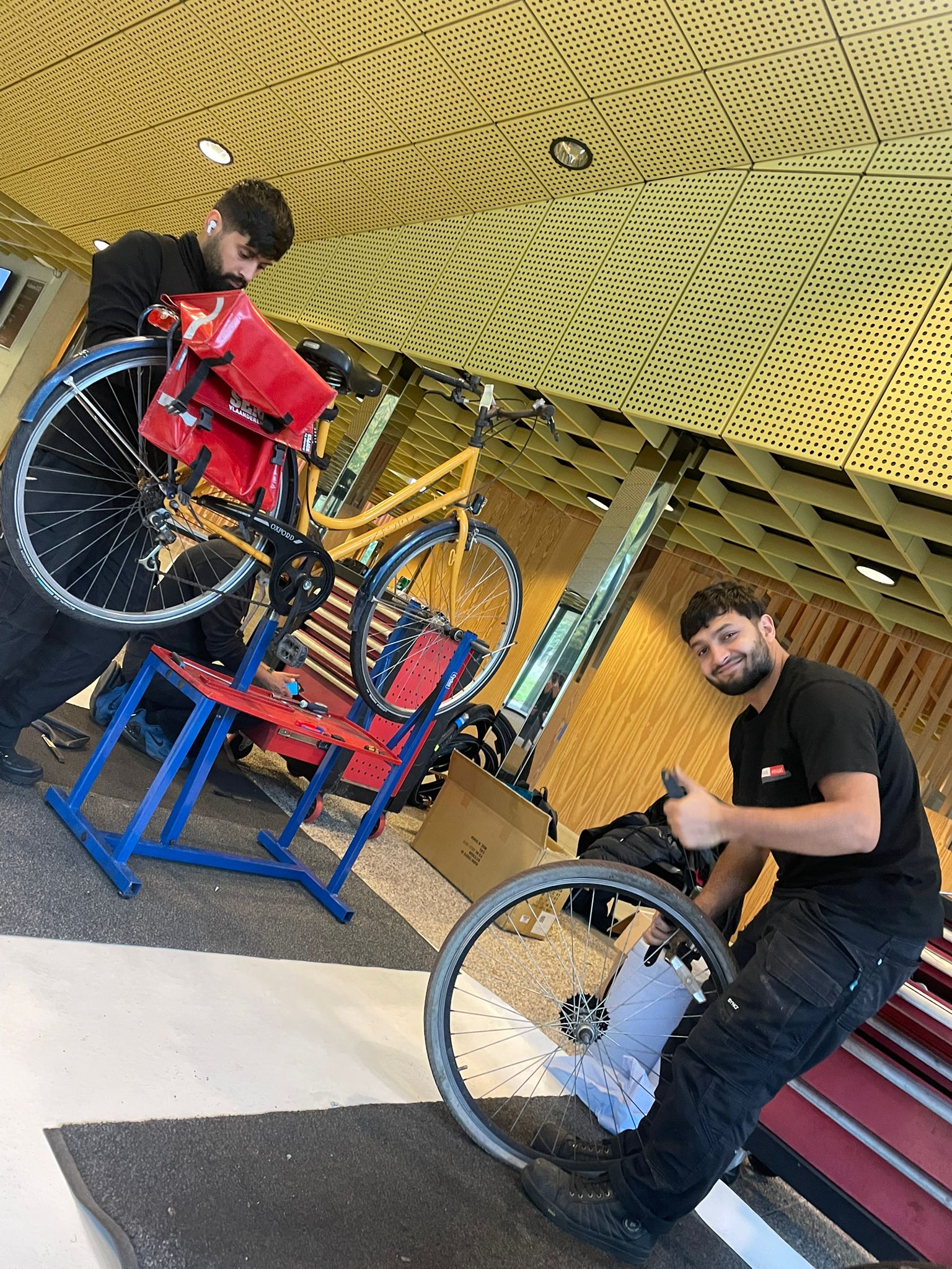 fietsherstel op locatie door de Wielredders in Antwerpen en Lier