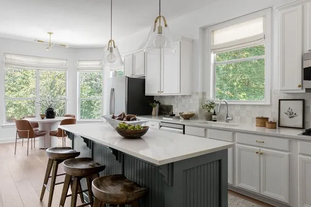Modern Kitchen With Prominent Island