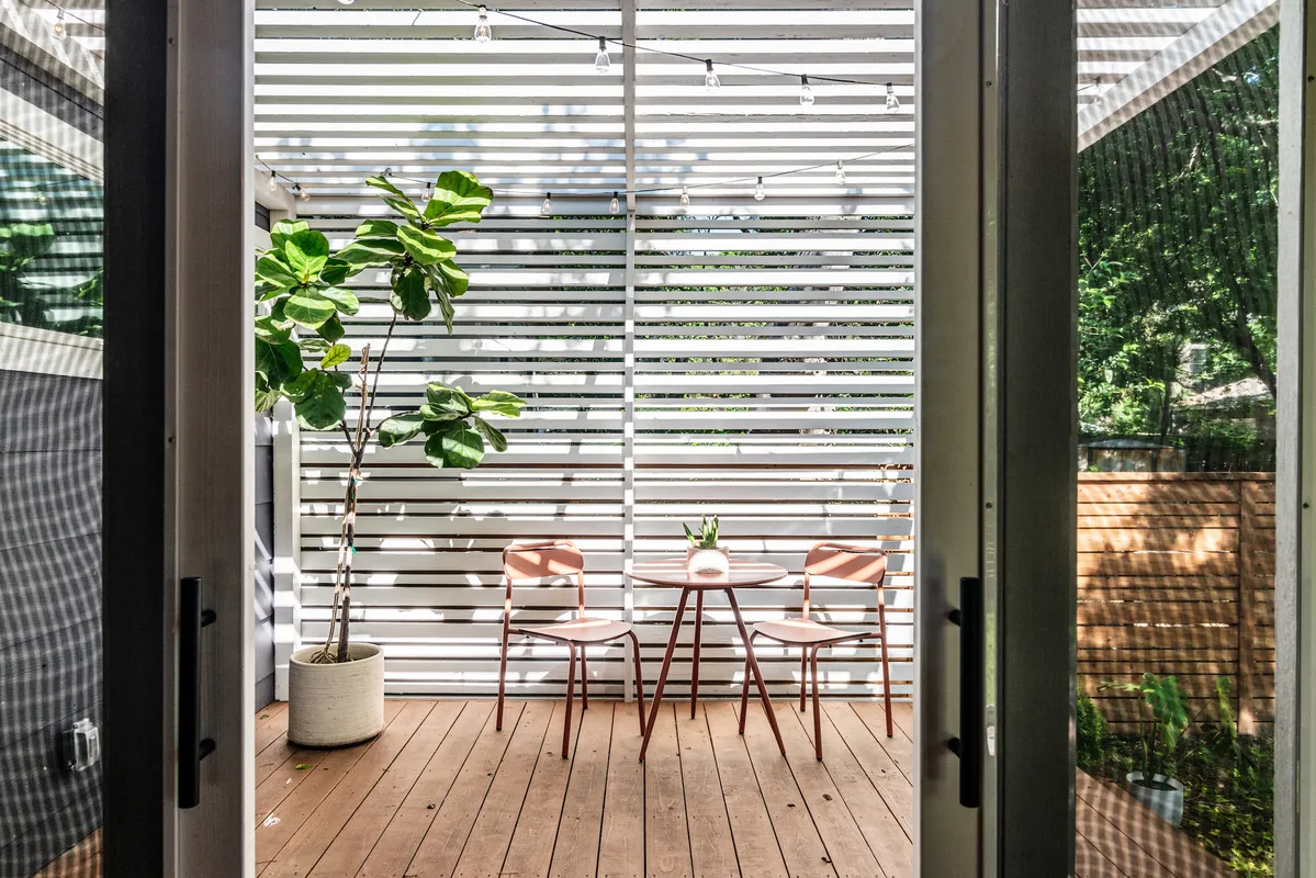Outdoor Patio with Privacy Screen