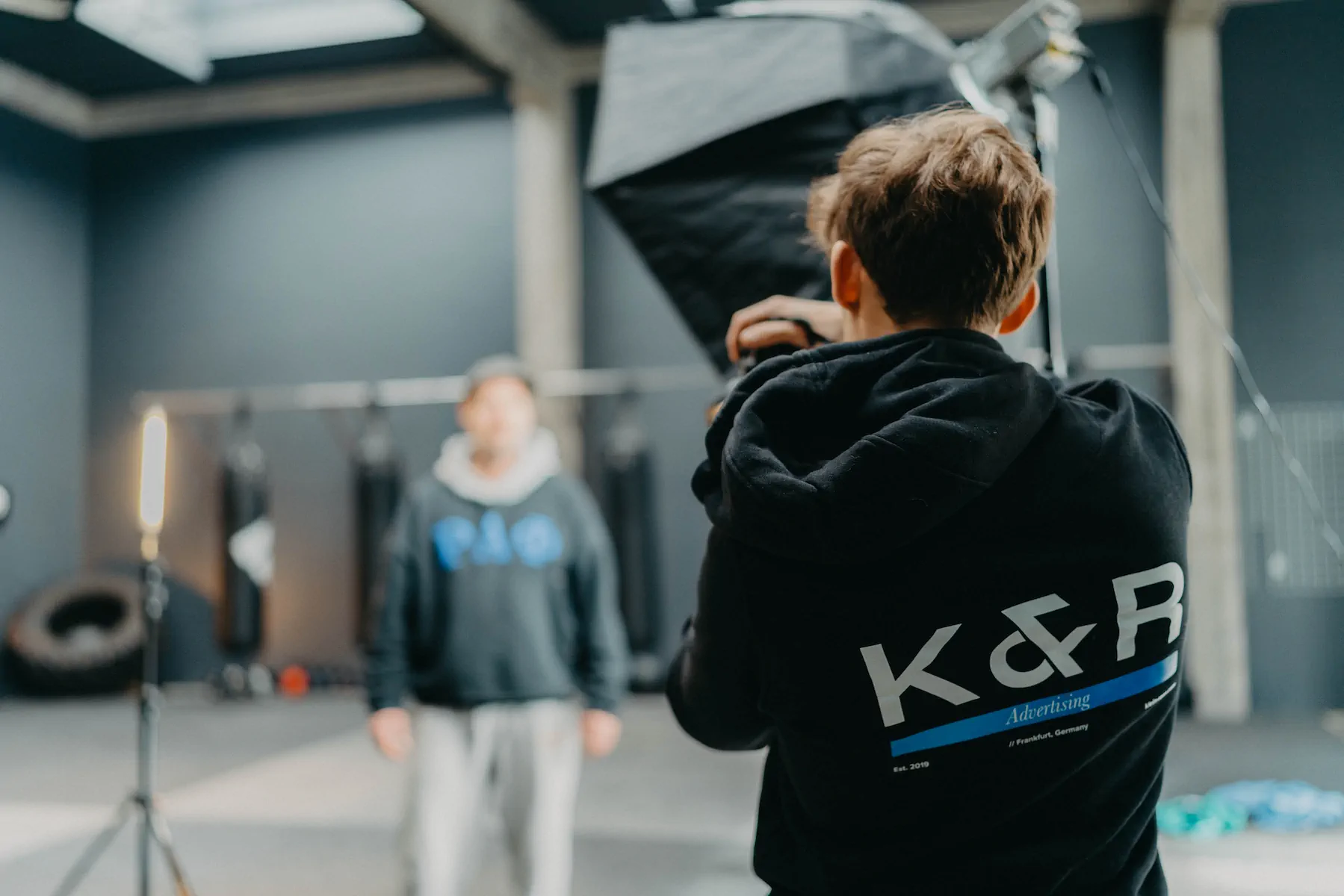 Fontana Boxklub Behind the Scenes - Team bei der Arbeit