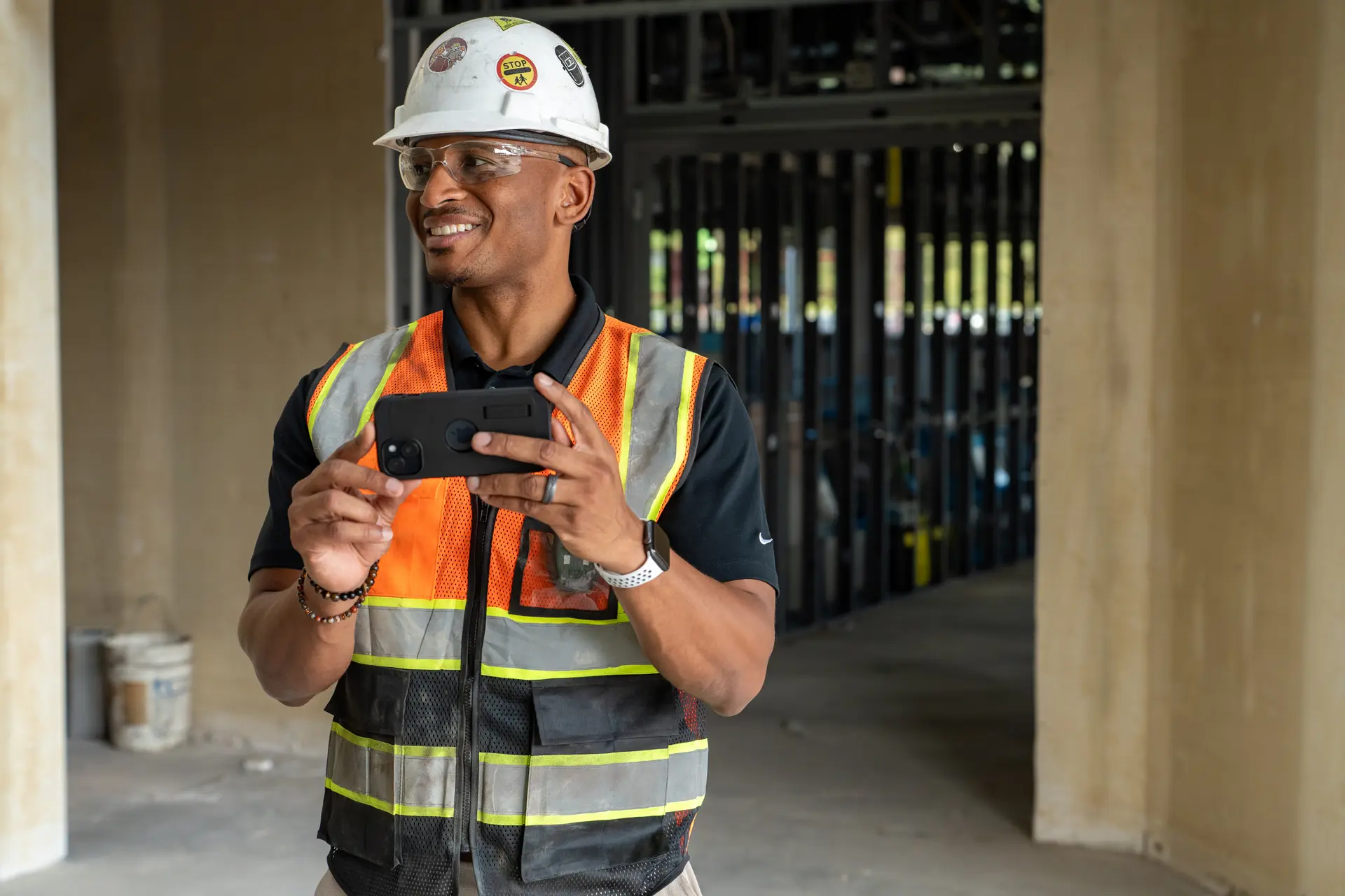 Construction Worker Viewing SiteMap on a mobile device