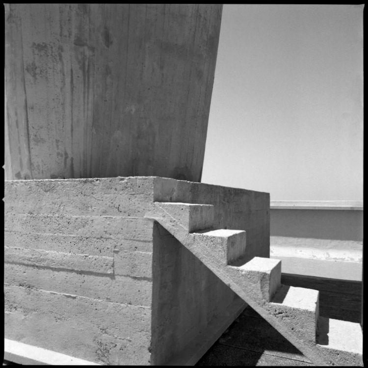 STRUCTURE No. 01