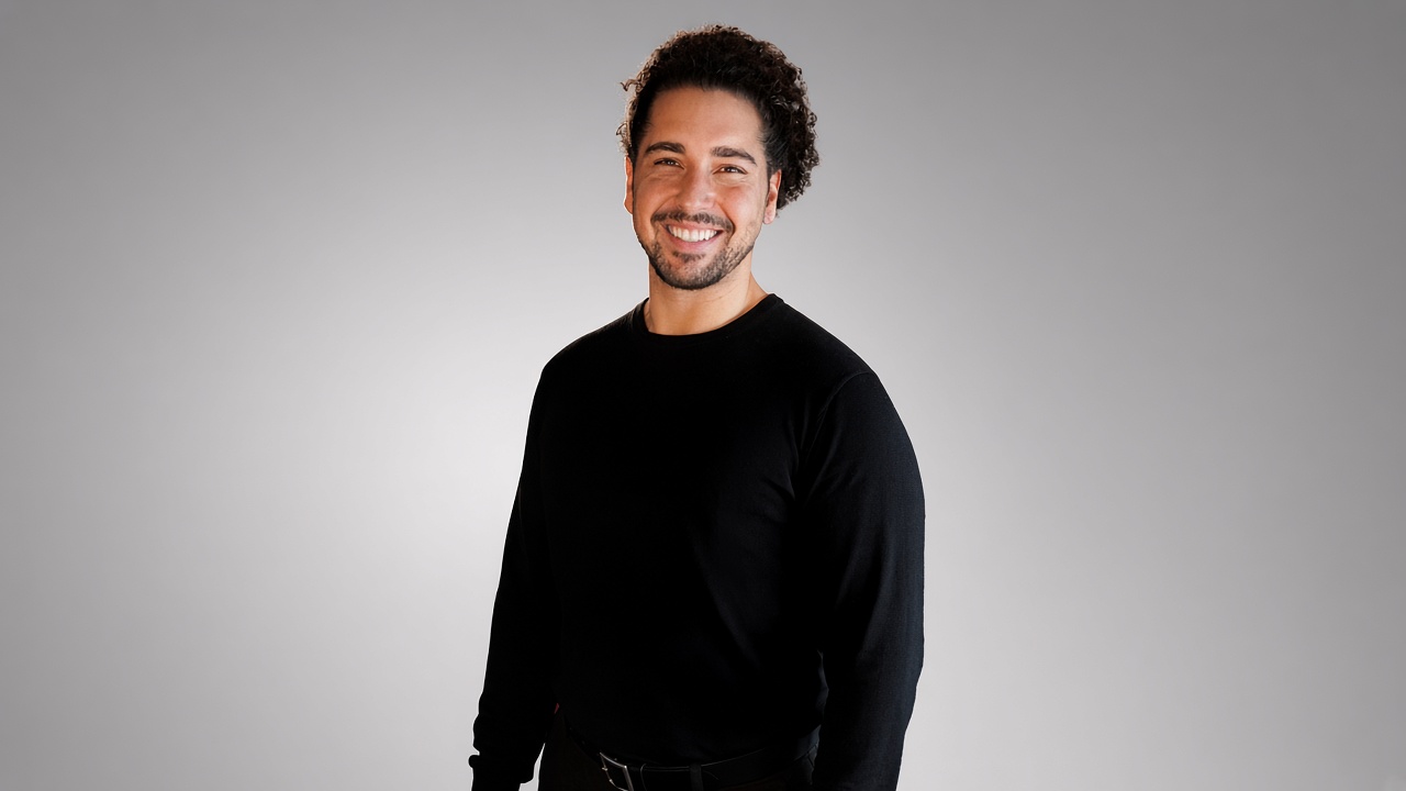Portrait de Hassan Amezian, biologiste et fondateur d’Amezian