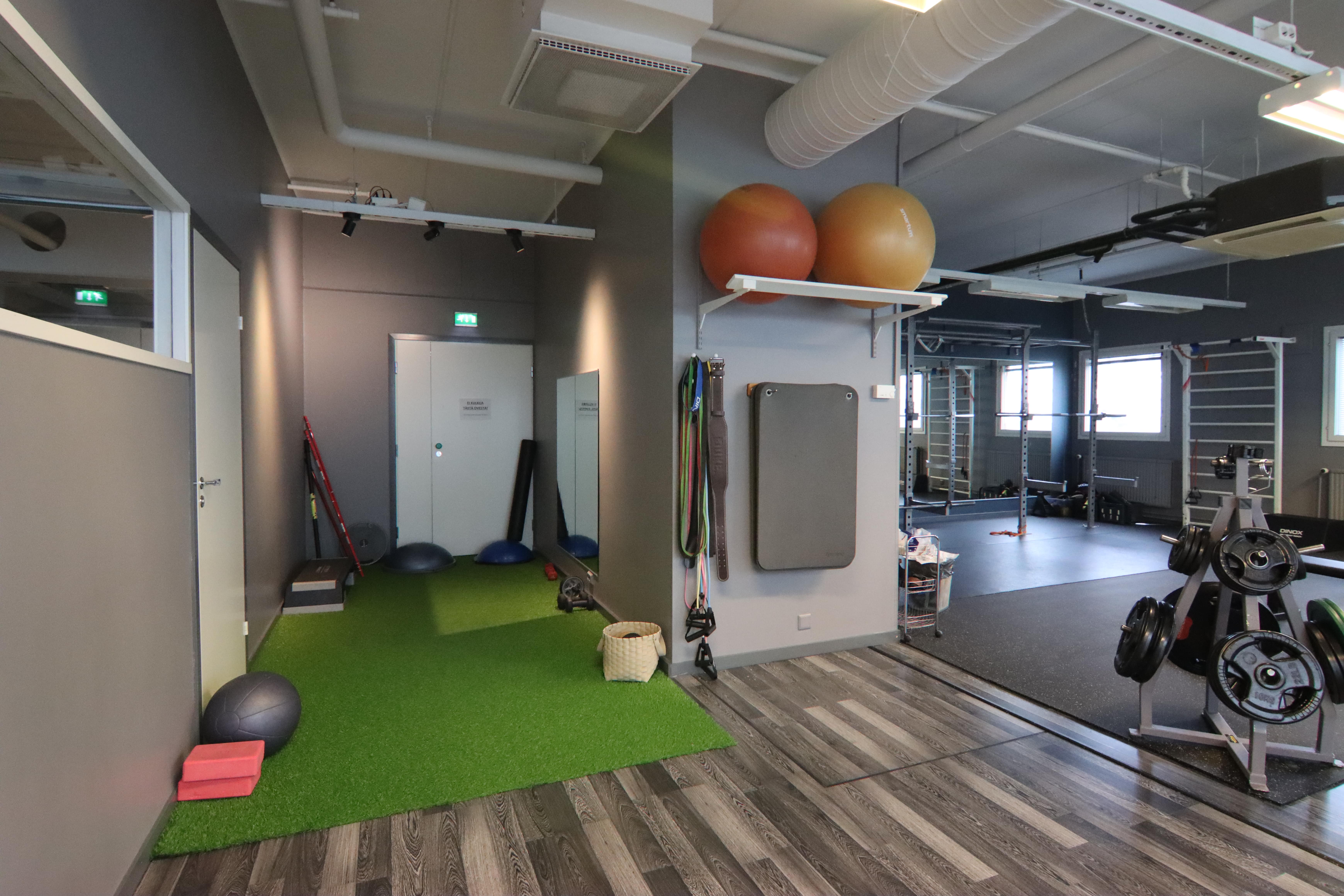 Join our photography club to enhance your skills and share your passion. Monthly meetups and photo walks provide opportunities for learning and creativity.