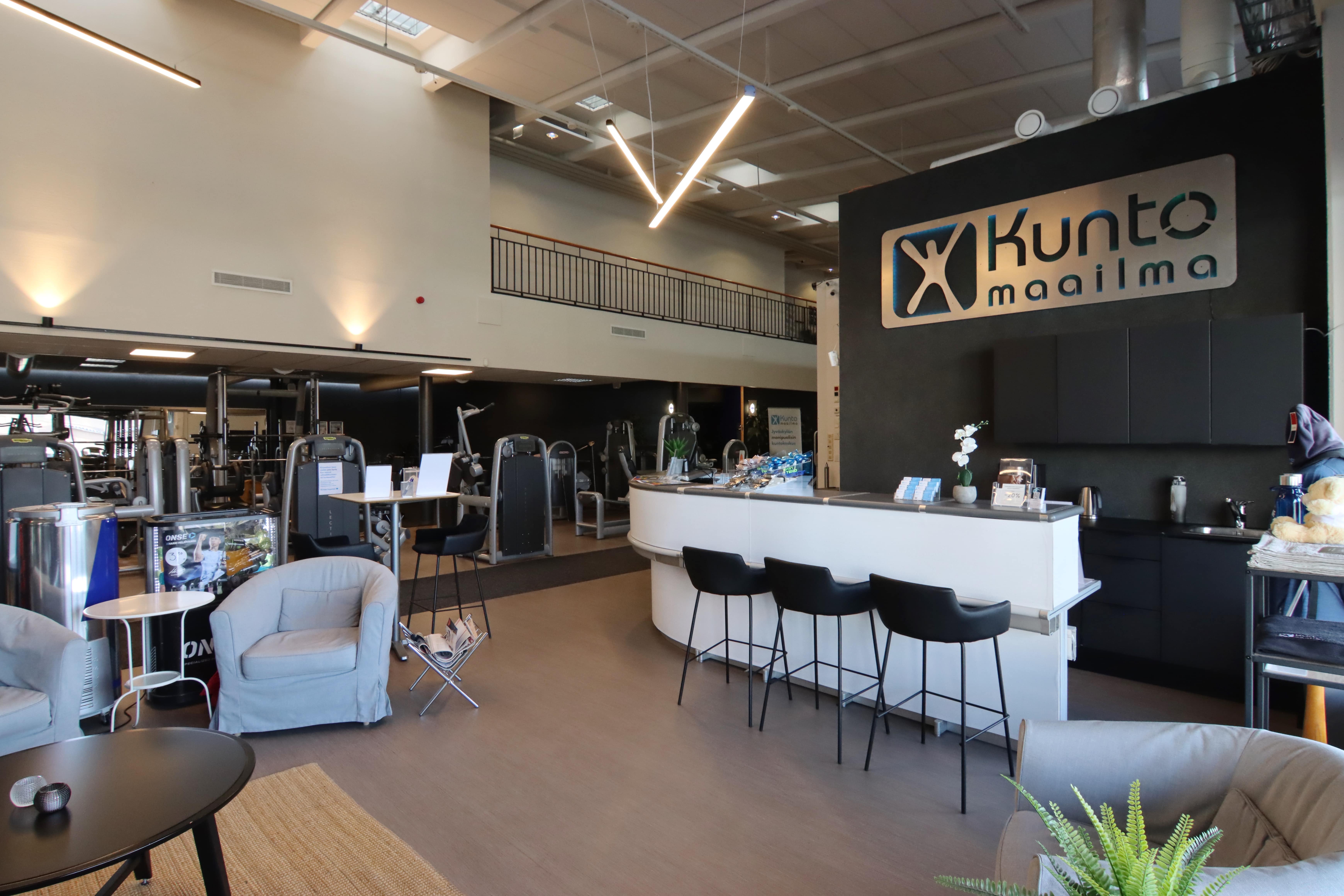 Experience real-life stories through Seppälä Kuva's documentary photography, shedding light on important issues.