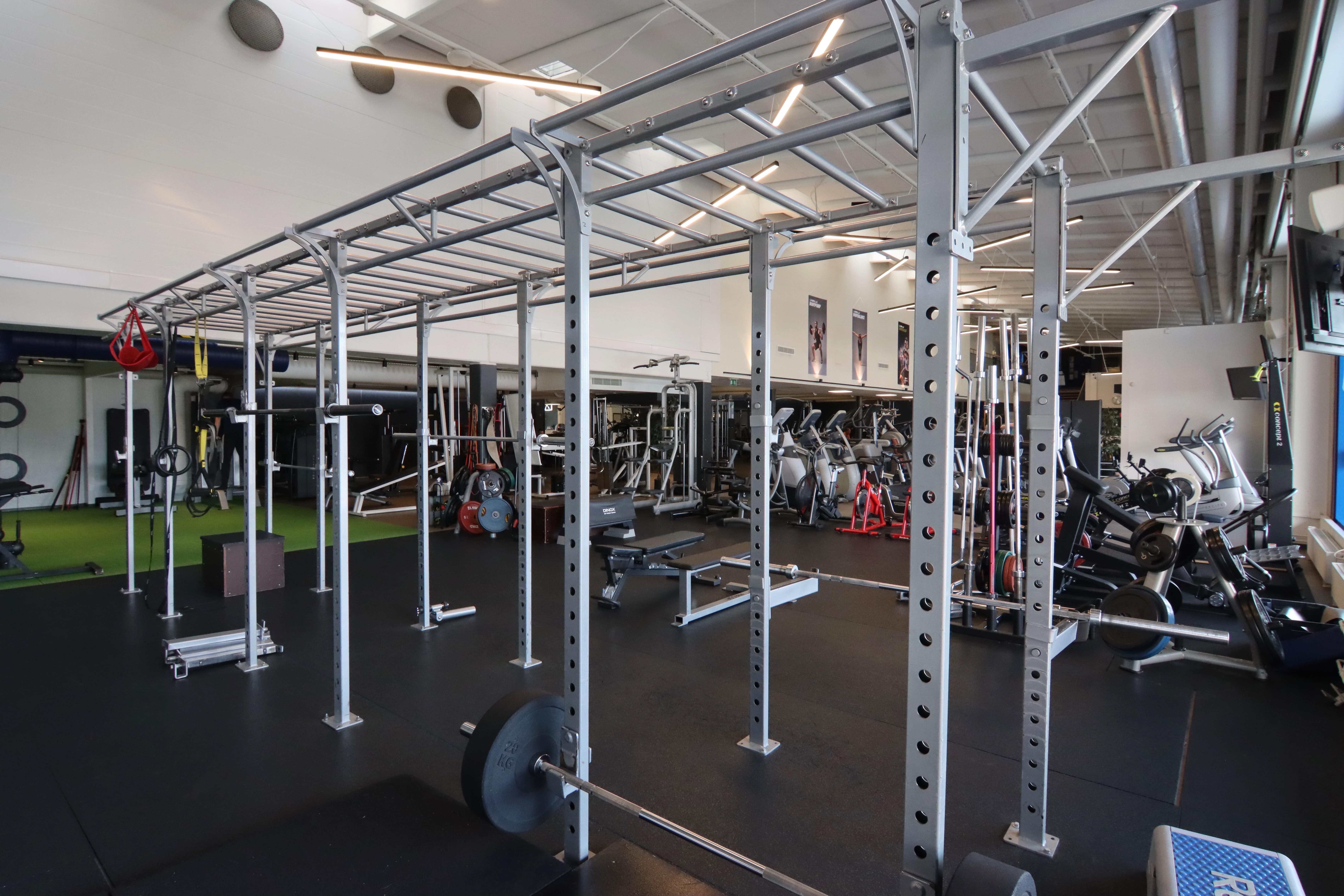 Appreciate the intricate patterns found in nature through Seppälä Kuva's detailed photography, showcasing the beauty of the small things.