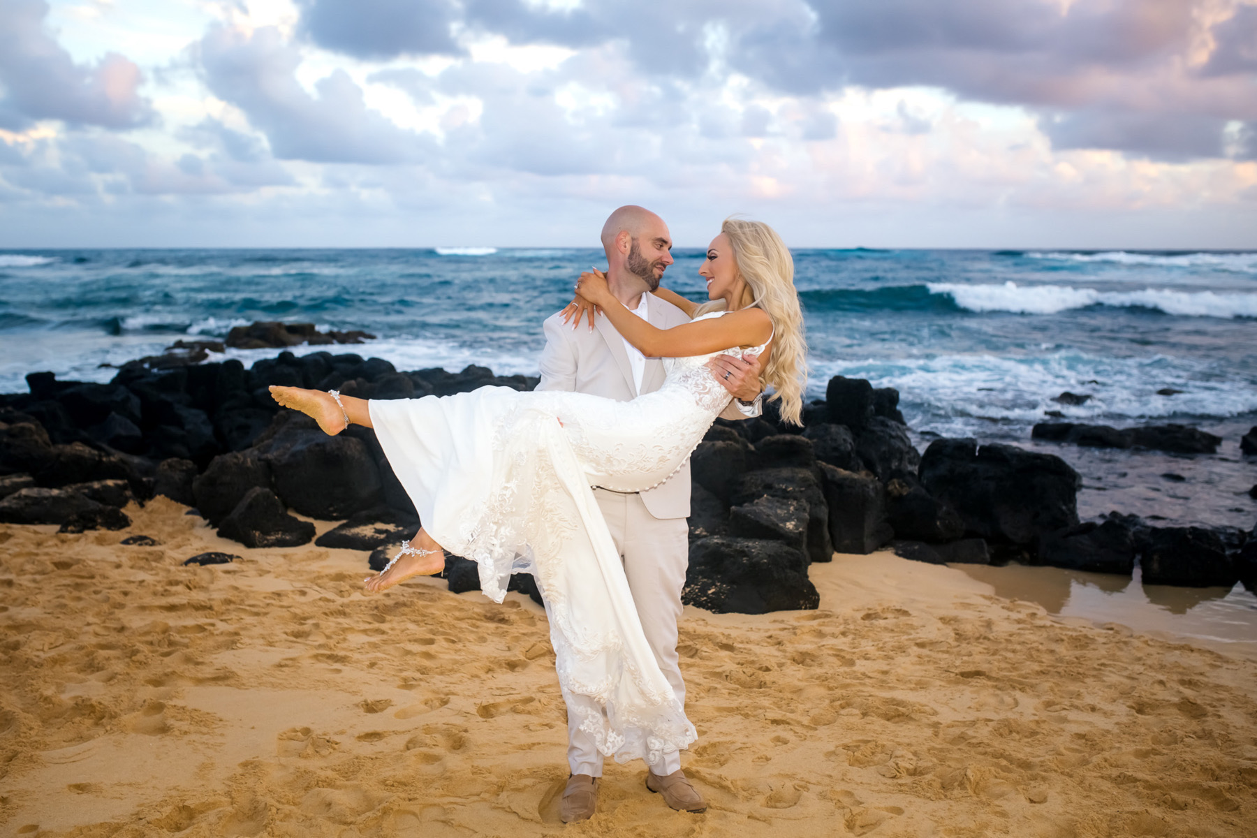 kauai wedding photos beach