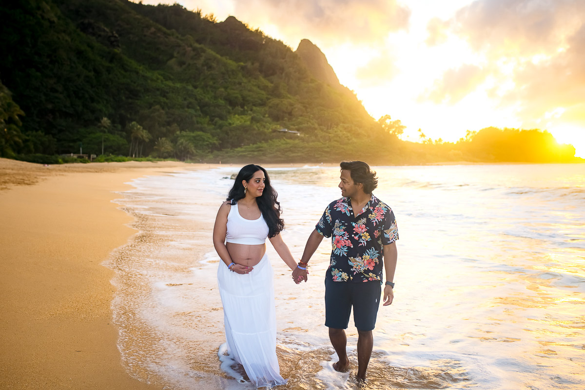 Best Kauai Maternity Photographer