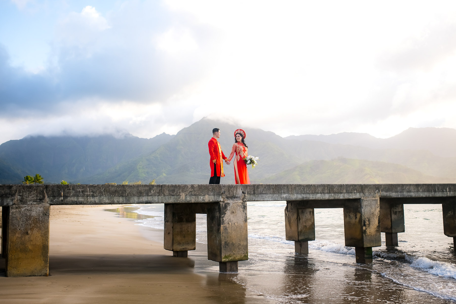 Hanalei pier elopement wedding on kauai
