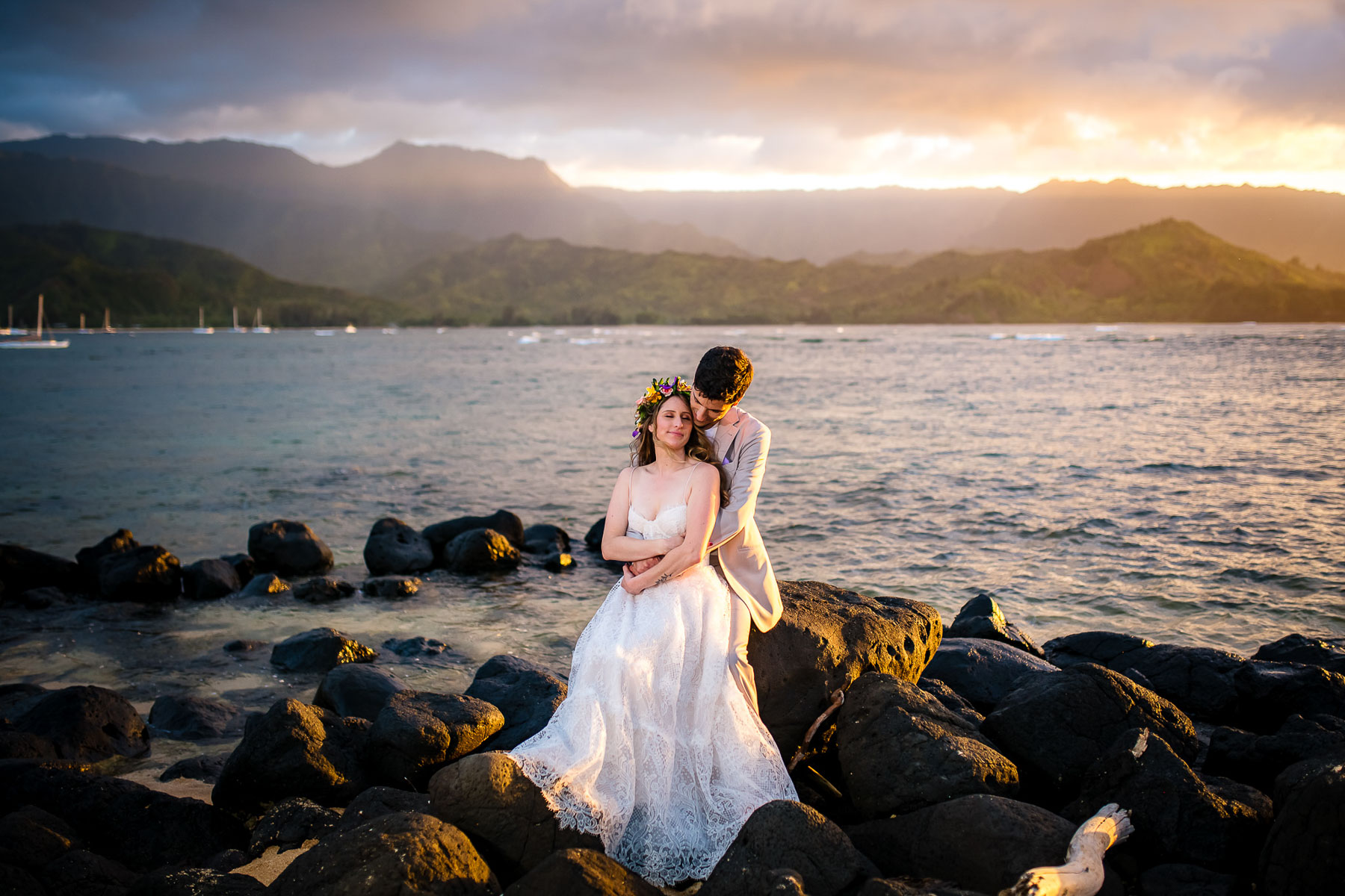 summer wedding in hanalei bay