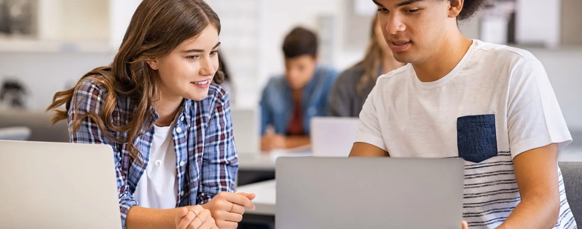 The Difference Between Descriptive and Inferential Statistics