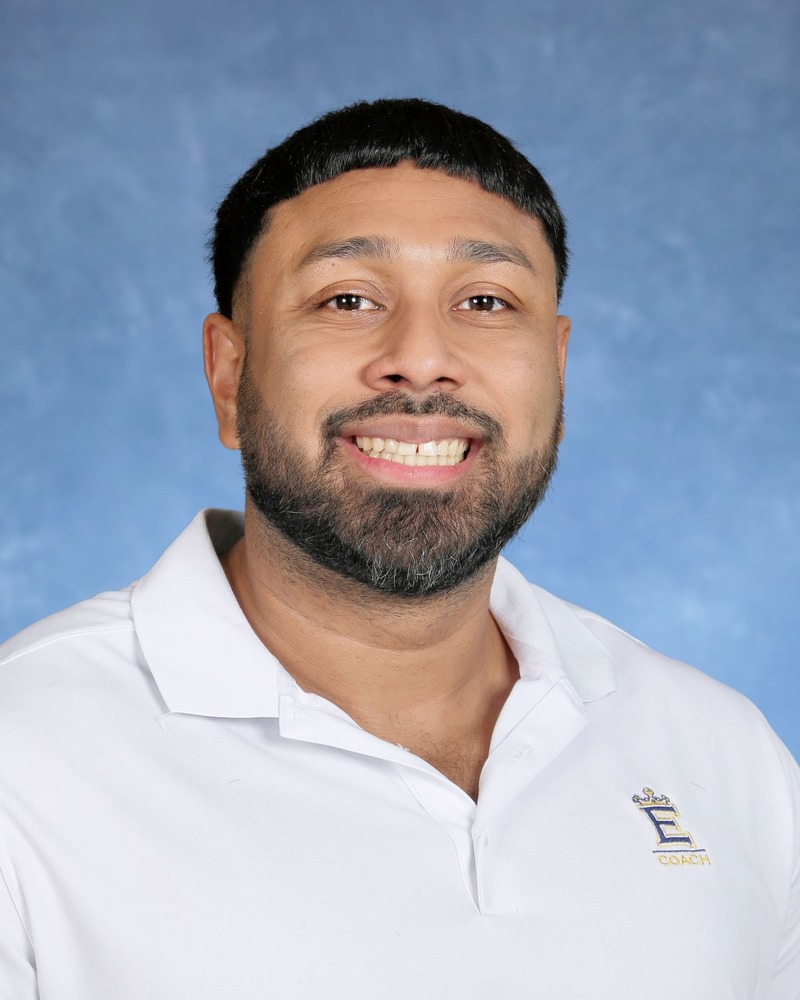 Coach Steve Castillo