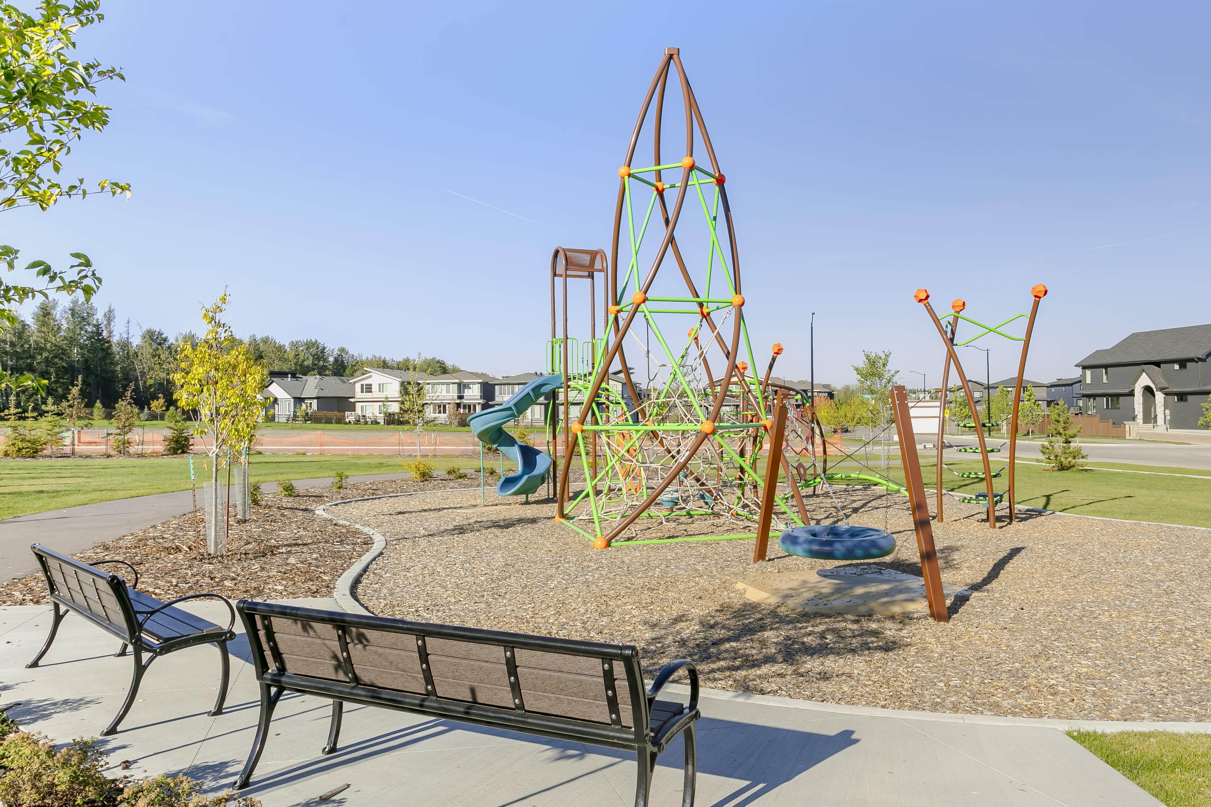 Fenwyck Community Playground playground in Spruce Grove, AB with community playground, GameTime geometric net structure