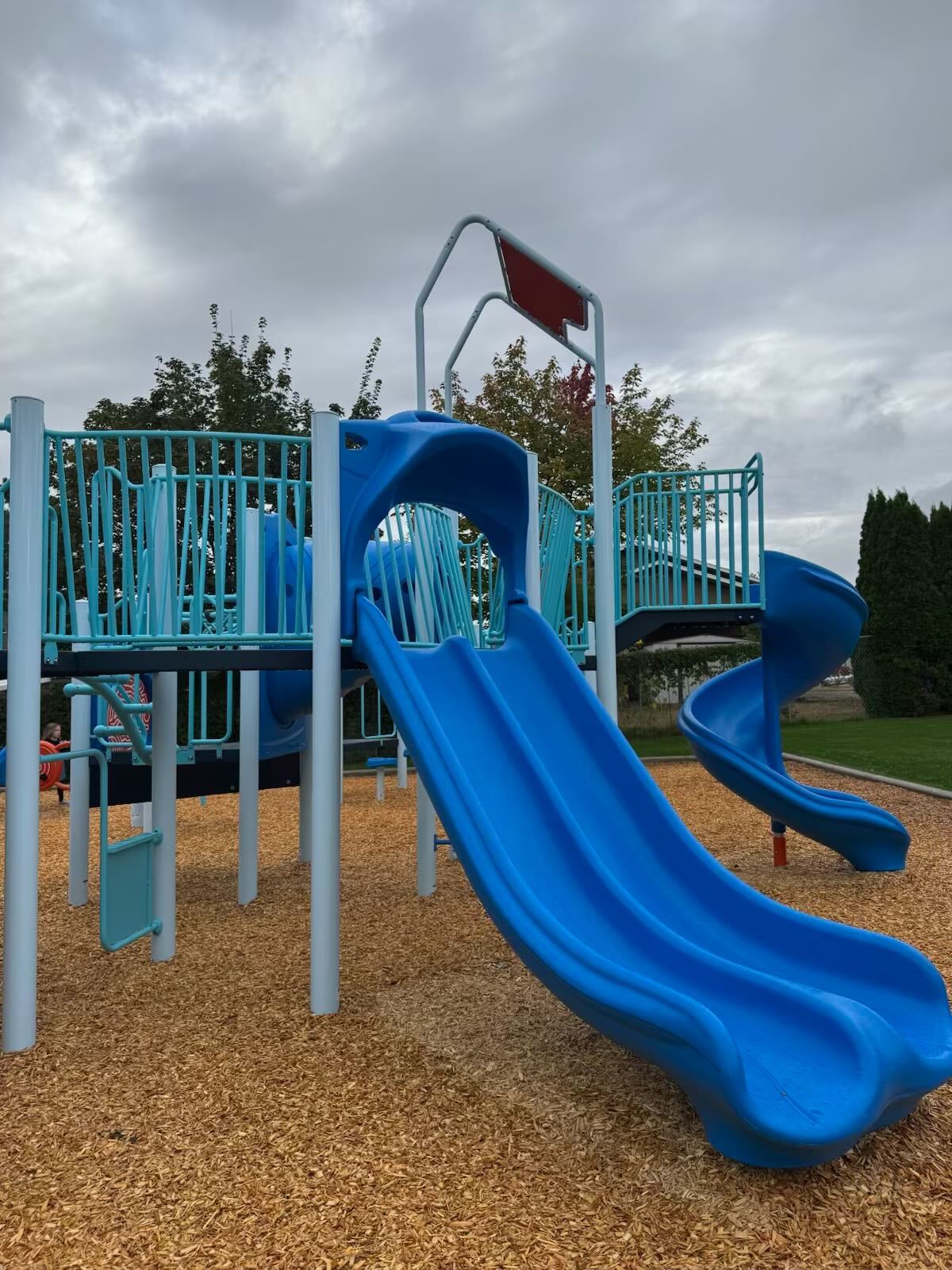 19th Avenue Playground (Vernon, BC) playground in Vernon, BC - playground swings and slides